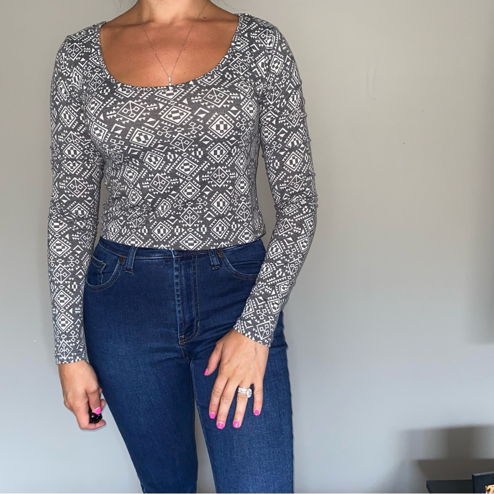 Gray & White Patterned Shirt